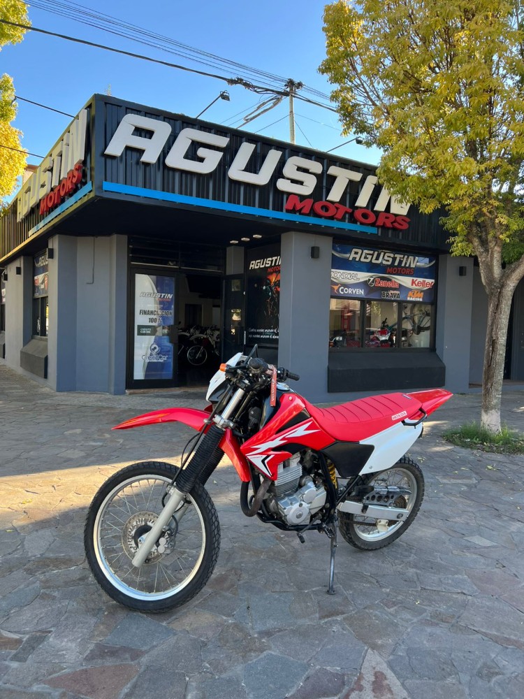 Honda Tornado 250